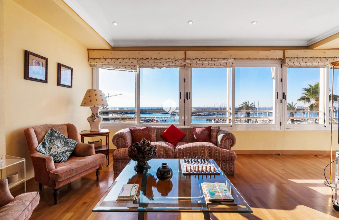 Resale - Apartment / flat -
Torrevieja - Costa Blanca