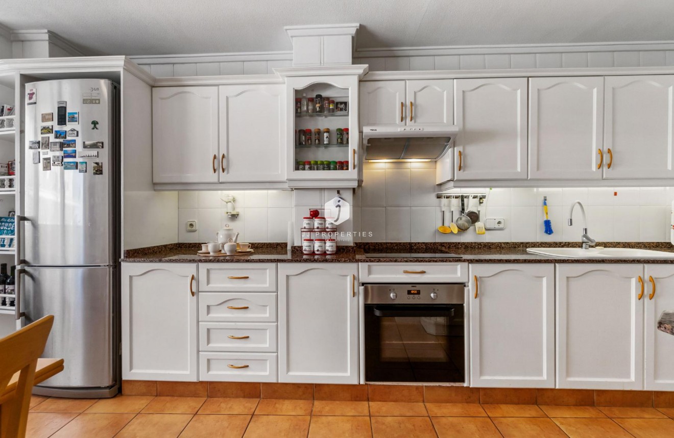 Resale - Apartment / flat -
Torrevieja - Costa Blanca