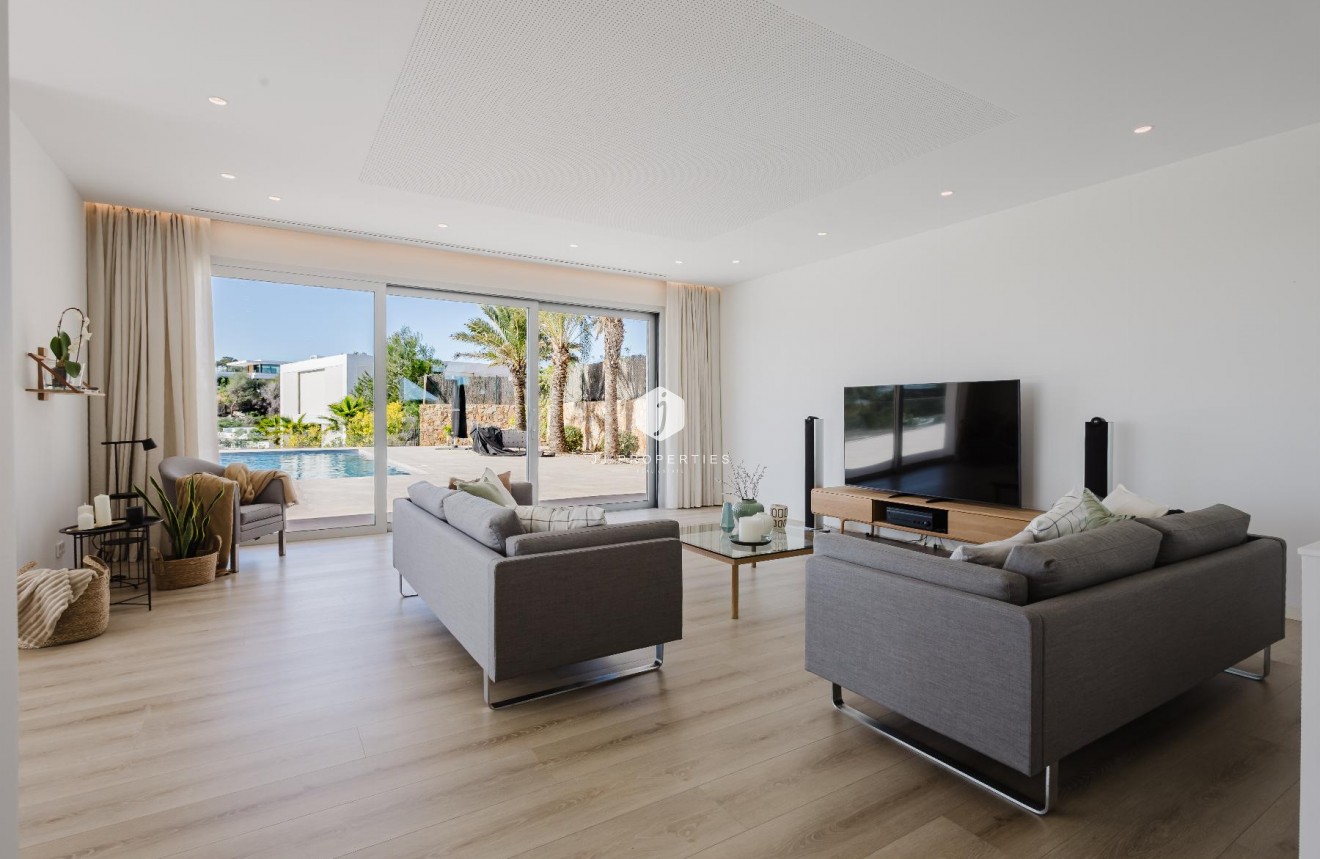 Resale - Villa -
Orihuela Costa - Costa Blanca