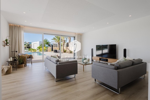 Resale - Villa -
Orihuela Costa - Costa Blanca