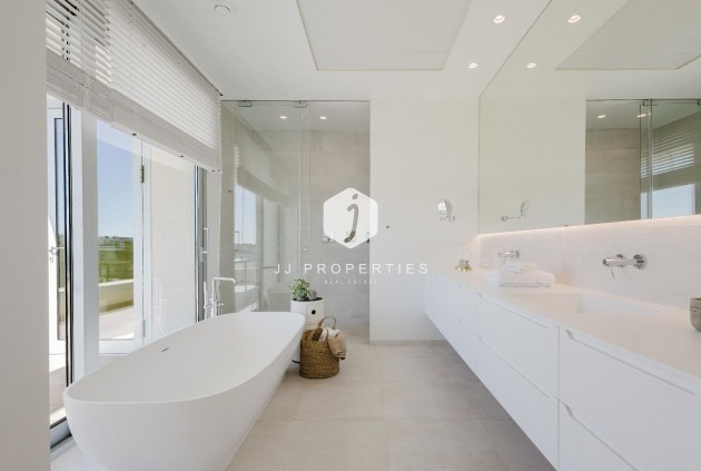 Resale - Villa -
Orihuela Costa - Costa Blanca