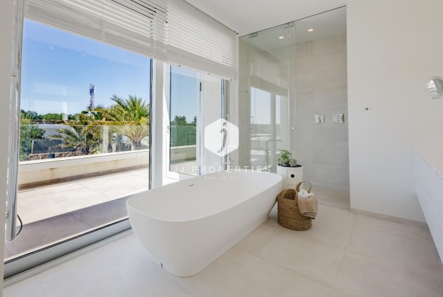 Resale - Villa -
Orihuela Costa - Costa Blanca