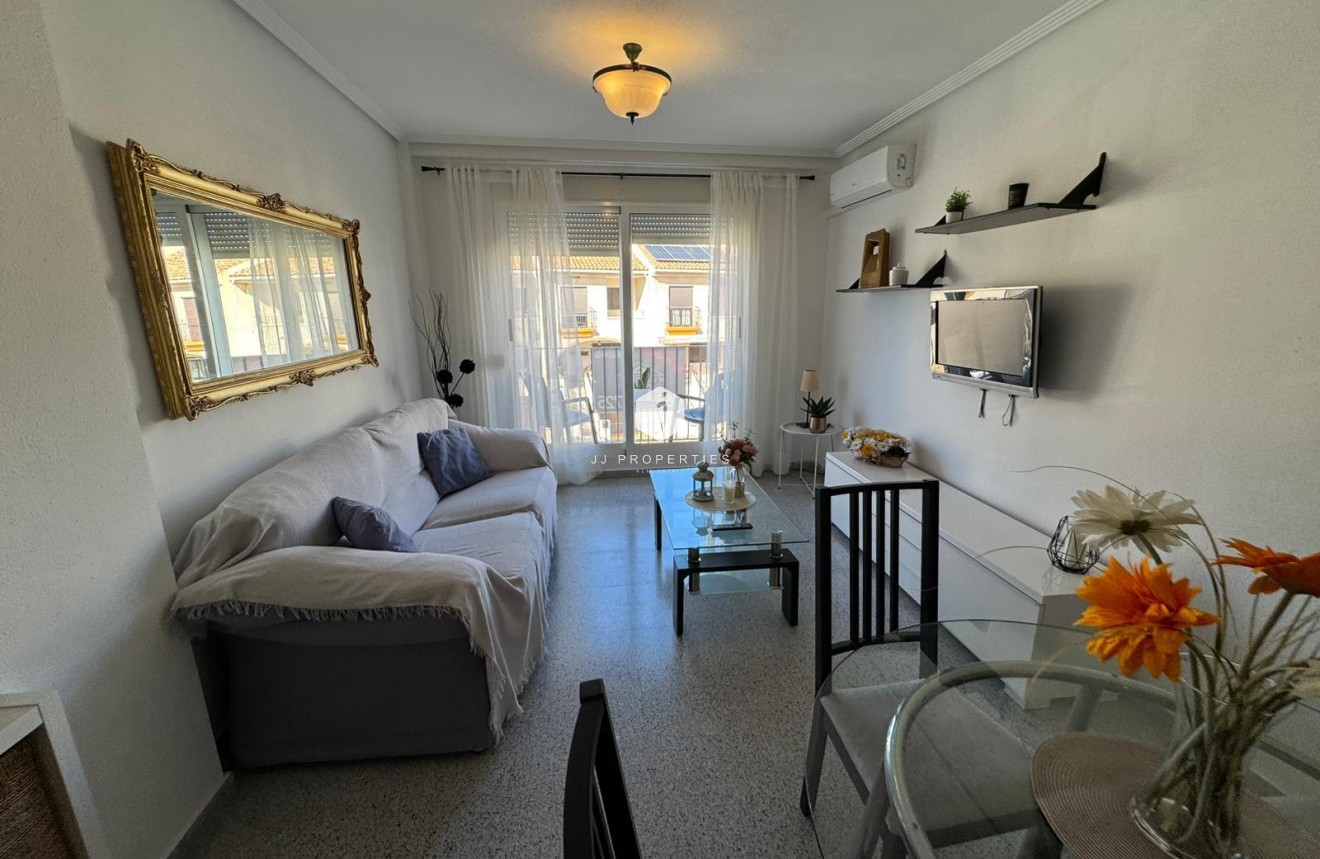 Resale - Apartment / flat -
San Miguel de Salinas - Inland