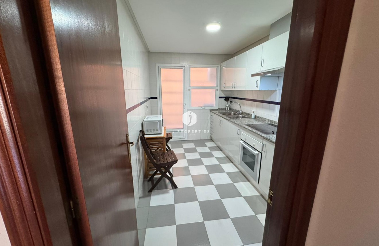 Resale - Apartment / flat -
San Miguel de Salinas - Inland