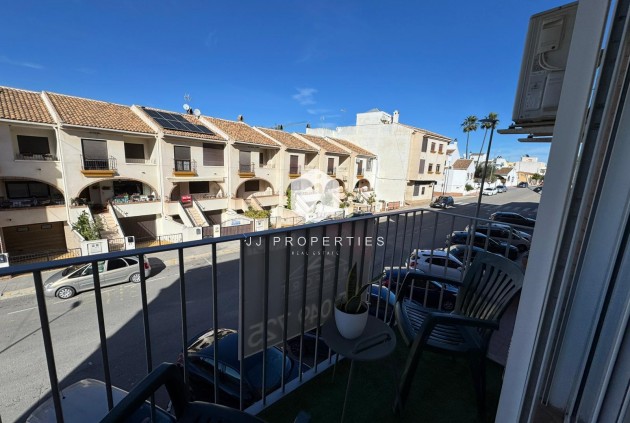 Resale - Apartment / flat -
San Miguel de Salinas - Inland