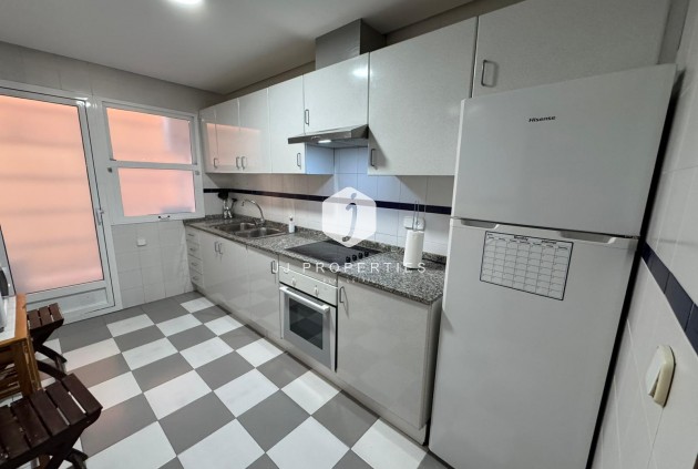 Resale - Apartment / flat -
San Miguel de Salinas - Inland