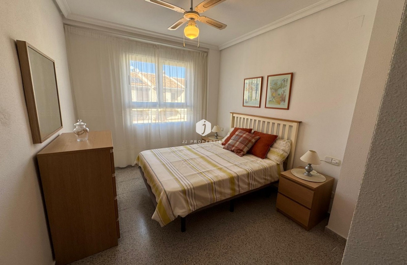 Resale - Apartment / flat -
San Miguel de Salinas - Inland