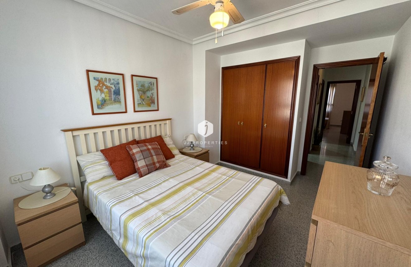 Resale - Apartment / flat -
San Miguel de Salinas - Inland