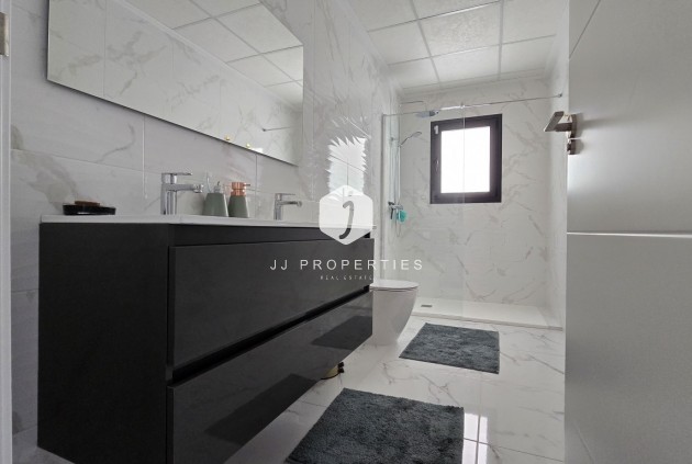 Segunda mano - Villa -
Los Montesinos - Costa Blanca