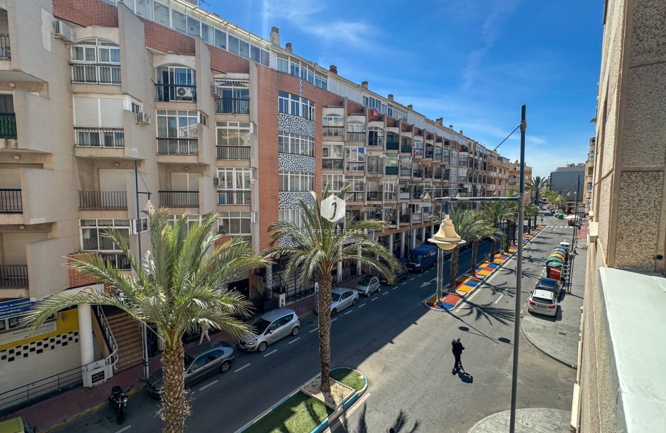 Z drugiej ręki - Mieszkanie w bloku -
Torrevieja - Costa Blanca