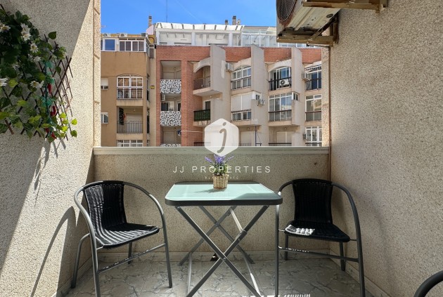 Z drugiej ręki - Mieszkanie w bloku -
Torrevieja - Costa Blanca