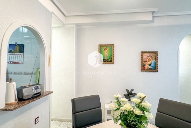 Z drugiej ręki - Mieszkanie w bloku -
Torrevieja - Costa Blanca