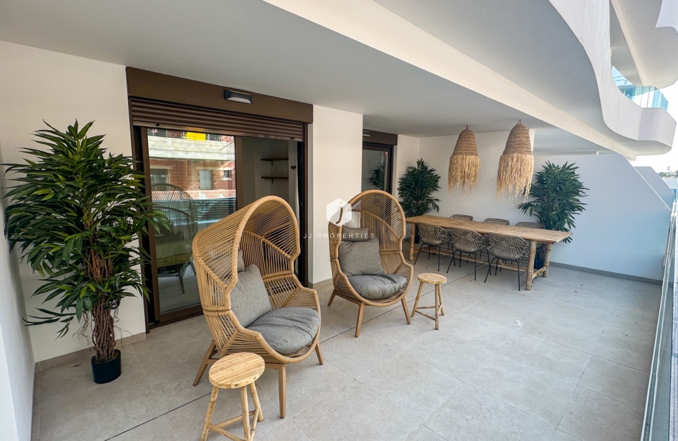 Z drugiej ręki - Mieszkanie w bloku -
Orihuela Costa - Costa Blanca