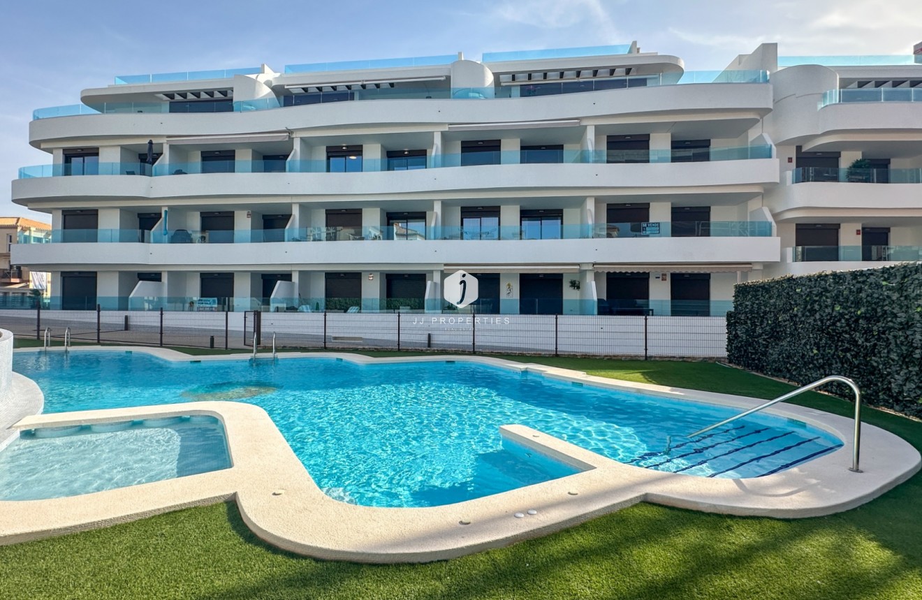 Z drugiej ręki - Mieszkanie w bloku -
Orihuela Costa - Costa Blanca