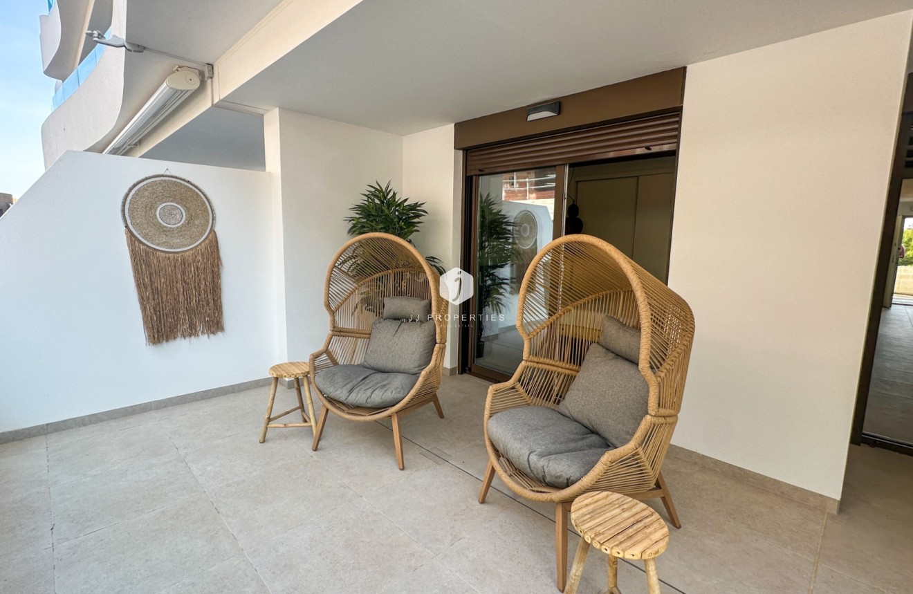 Z drugiej ręki - Mieszkanie w bloku -
Orihuela Costa - Costa Blanca