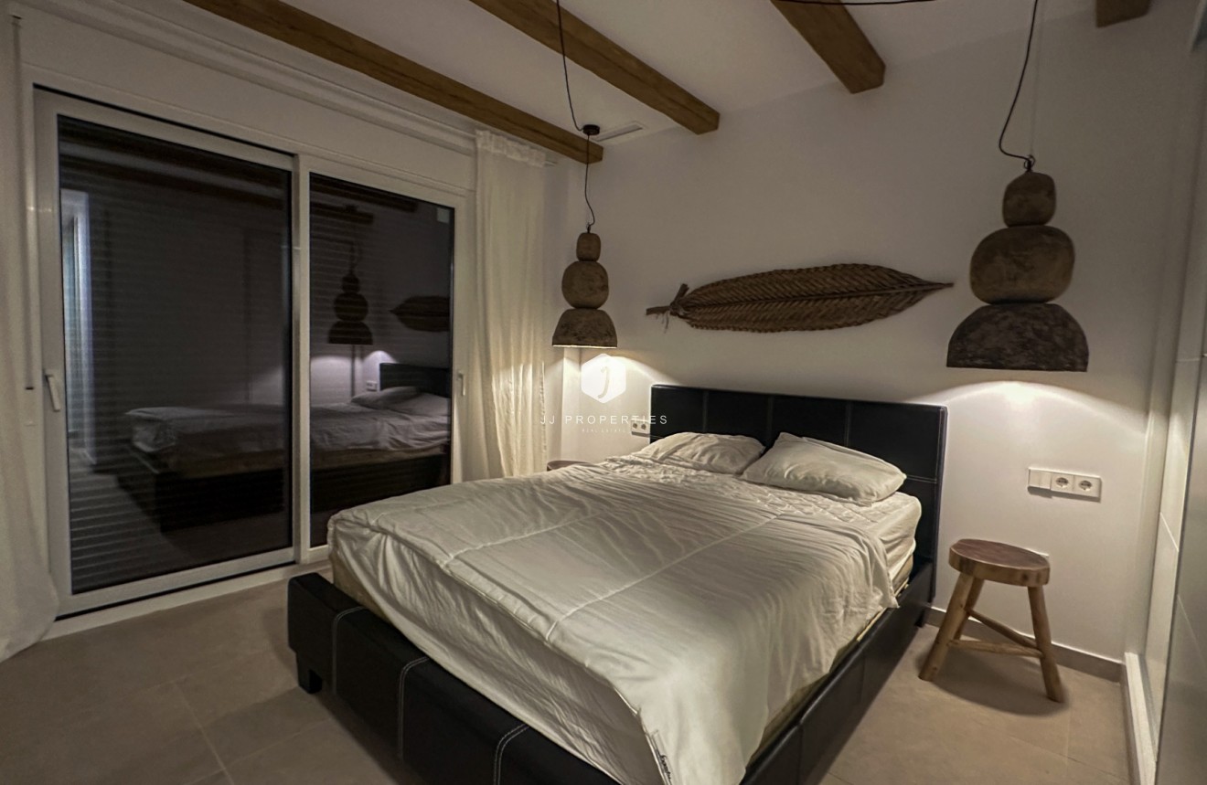 Z drugiej ręki - Mieszkanie w bloku -
Orihuela Costa - Costa Blanca