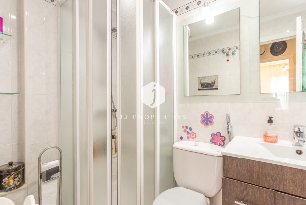 Z drugiej ręki - Mieszkanie w bloku -
Torrevieja - Costa Blanca