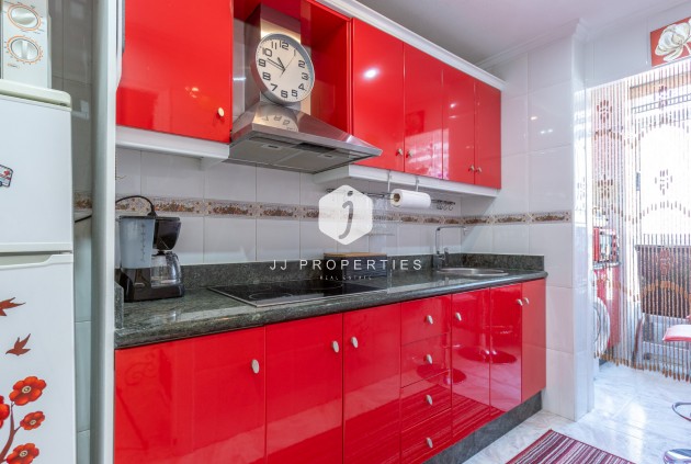 Z drugiej ręki - Mieszkanie w bloku -
Torrevieja - Costa Blanca