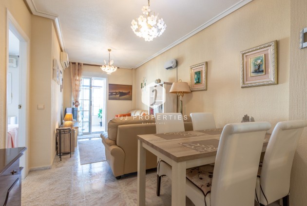 Z drugiej ręki - Mieszkanie w bloku -
Torrevieja - Costa Blanca