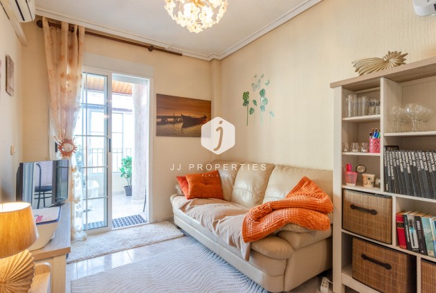 Z drugiej ręki - Mieszkanie w bloku -
Torrevieja - Costa Blanca