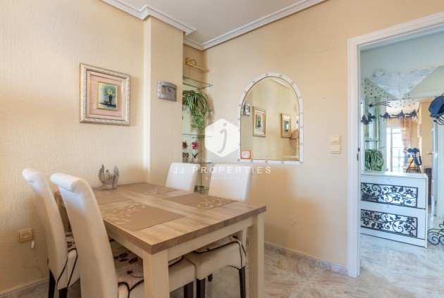 Z drugiej ręki - Mieszkanie w bloku -
Torrevieja - Costa Blanca