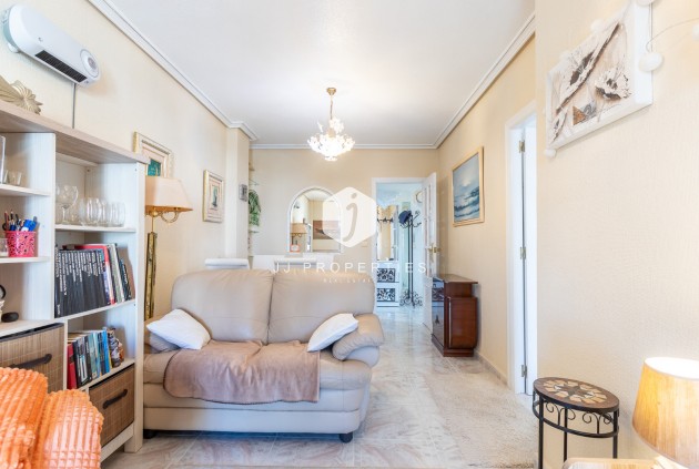 Z drugiej ręki - Mieszkanie w bloku -
Torrevieja - Costa Blanca