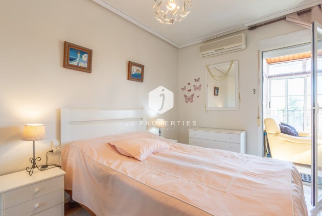 Z drugiej ręki - Mieszkanie w bloku -
Torrevieja - Costa Blanca