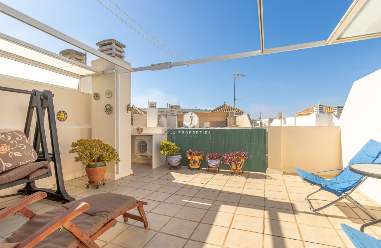 Z drugiej ręki - Mieszkanie w bloku -
Torrevieja - Costa Blanca