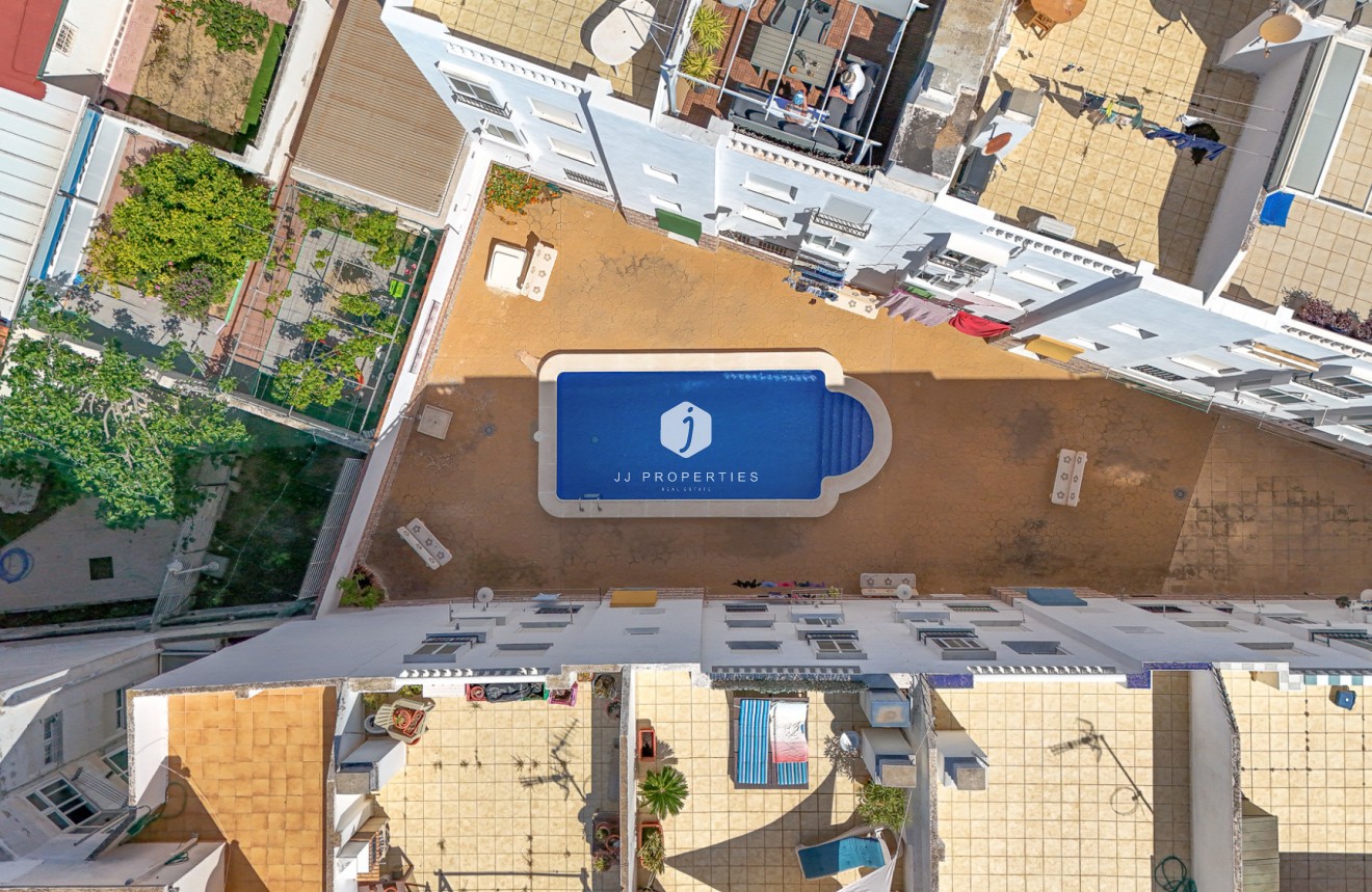 Z drugiej ręki - Mieszkanie w bloku -
Torrevieja - Costa Blanca