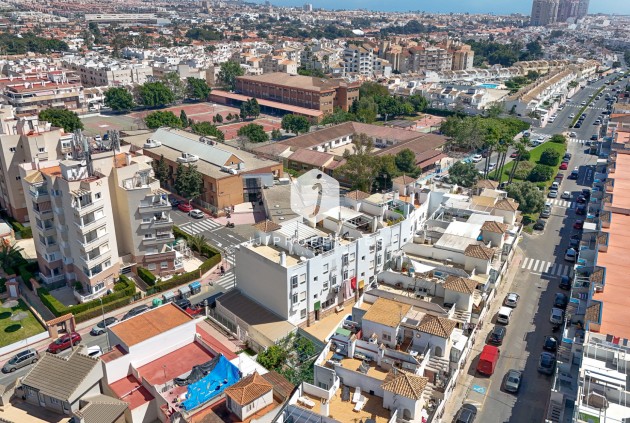 Z drugiej ręki - Mieszkanie w bloku -
Torrevieja - Costa Blanca