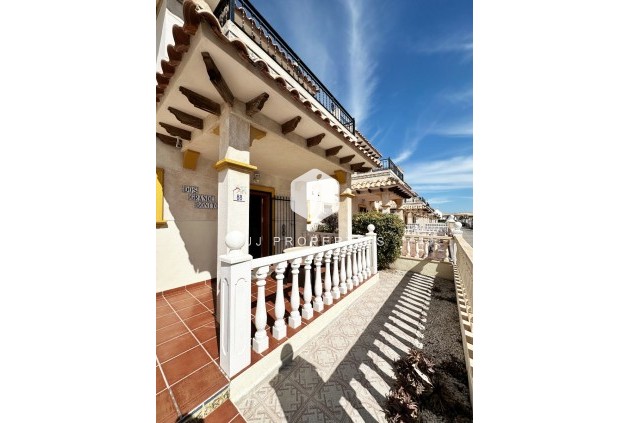 Aus zweiter Hand - Chalet -
Orihuela Costa - Costa Blanca