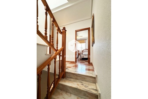 Aus zweiter Hand - Chalet -
Orihuela Costa - Costa Blanca