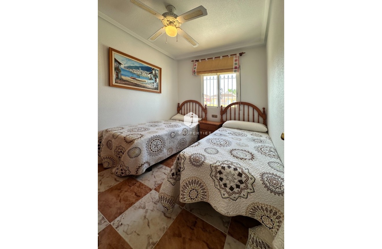 Aus zweiter Hand - Chalet -
Orihuela Costa - Costa Blanca