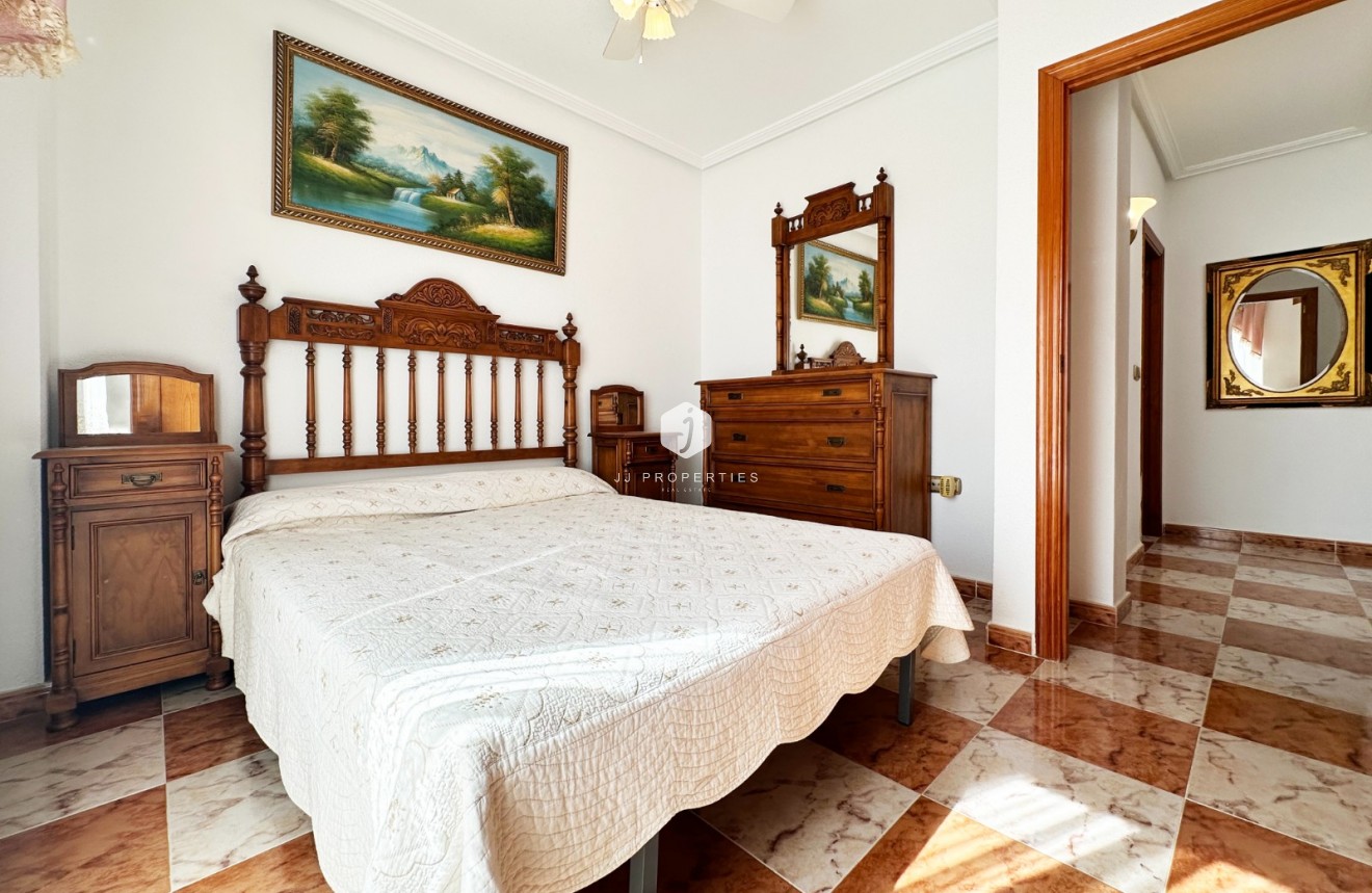 Aus zweiter Hand - Chalet -
Orihuela Costa - Costa Blanca