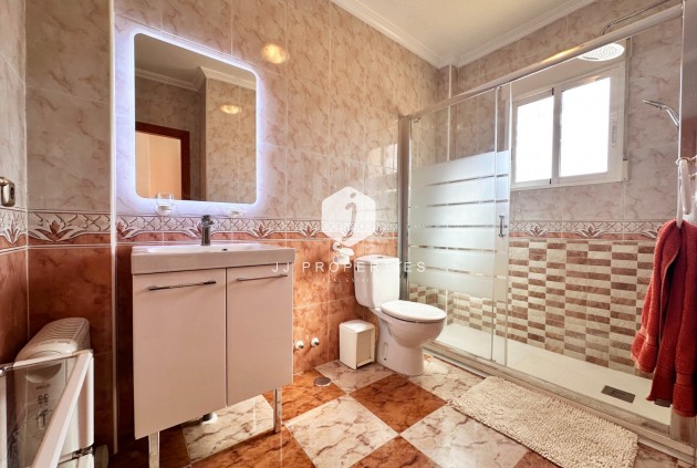 Aus zweiter Hand - Chalet -
Orihuela Costa - Costa Blanca