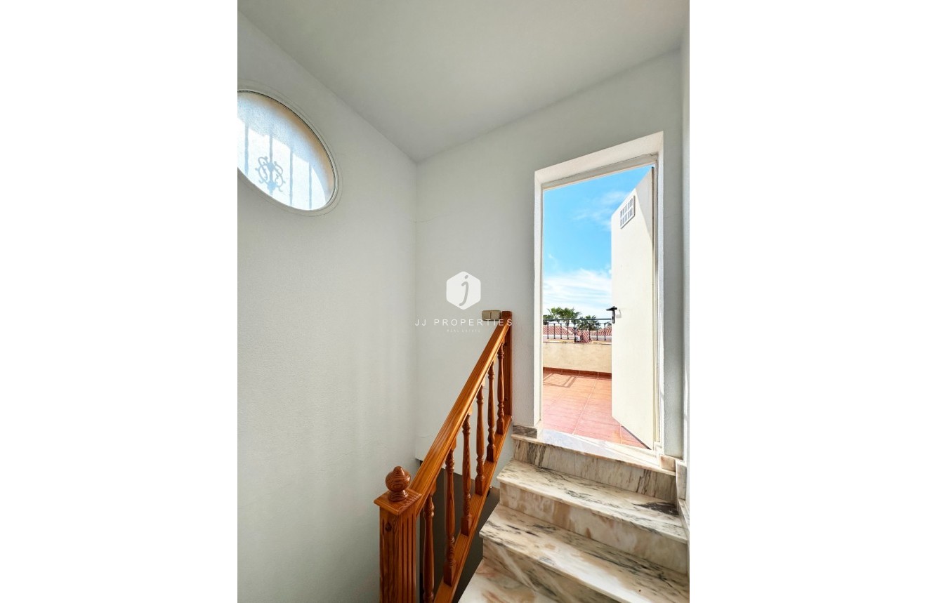 Aus zweiter Hand - Chalet -
Orihuela Costa - Costa Blanca