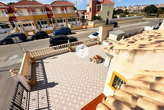 Aus zweiter Hand - Chalet -
Orihuela Costa - Costa Blanca