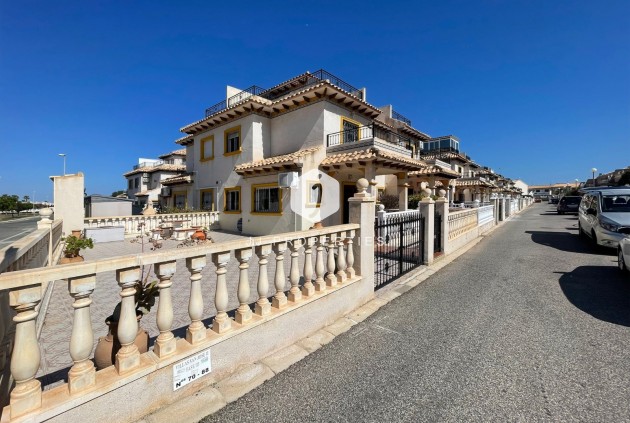 Aus zweiter Hand - Chalet -
Orihuela Costa - Costa Blanca