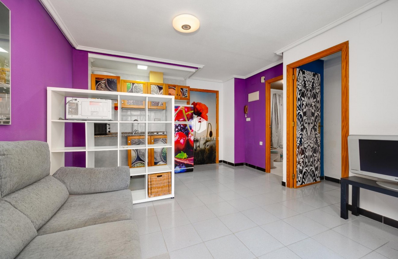 Z drugiej ręki - Mieszkanie w bloku -
Torrevieja - Costa Blanca