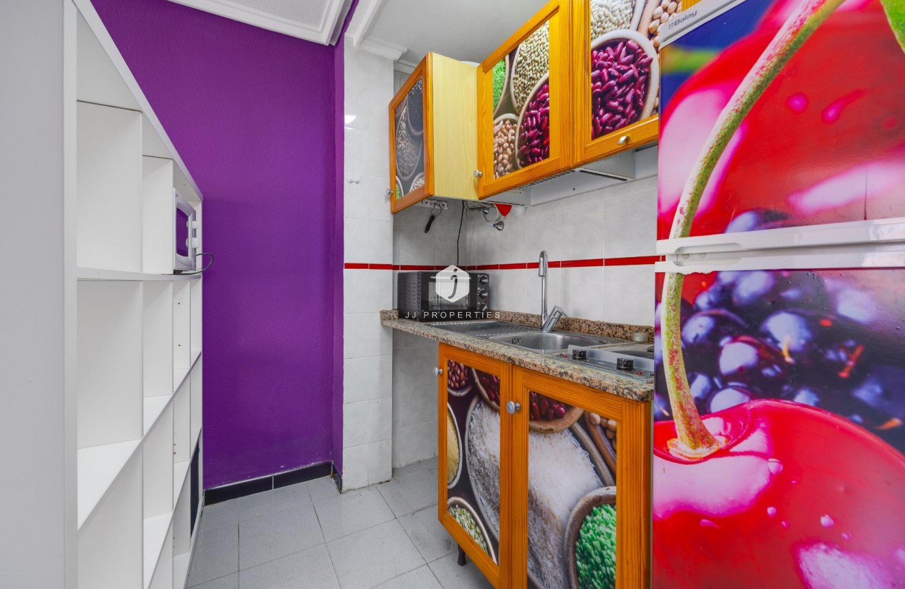 Z drugiej ręki - Mieszkanie w bloku -
Torrevieja - Costa Blanca