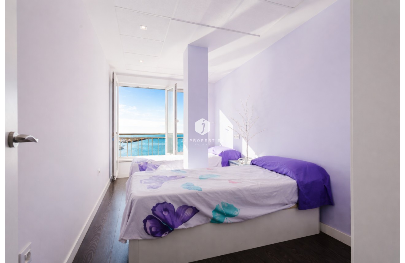 Z drugiej ręki - Mieszkanie w bloku -
Torrevieja - Costa Blanca