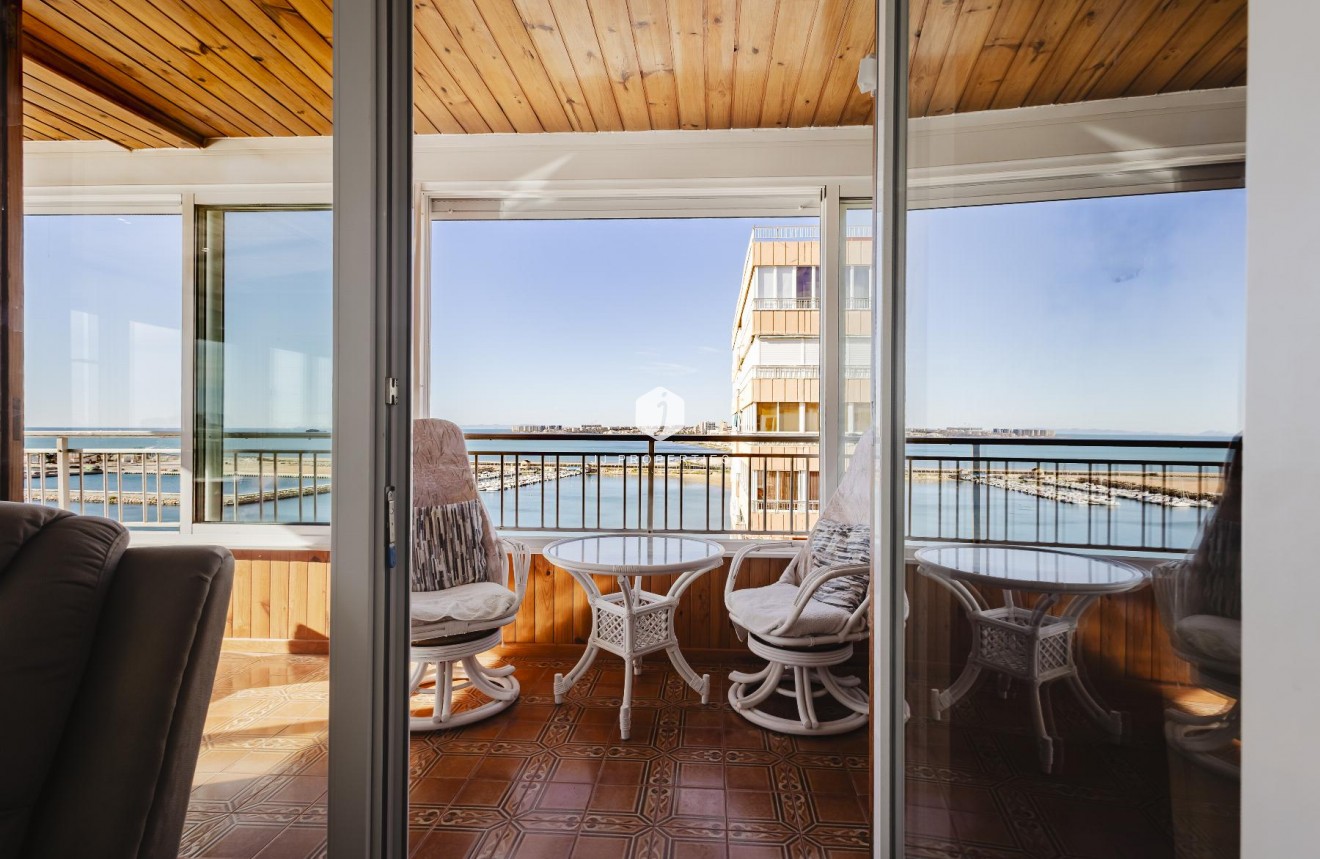 Z drugiej ręki - Mieszkanie w bloku -
Torrevieja - Costa Blanca