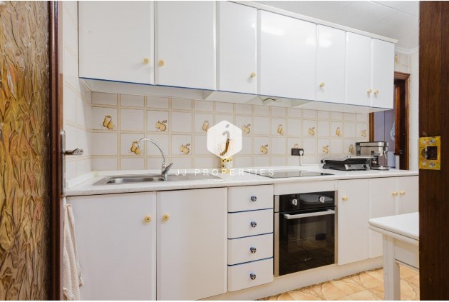 Z drugiej ręki - Mieszkanie w bloku -
Torrevieja - Costa Blanca