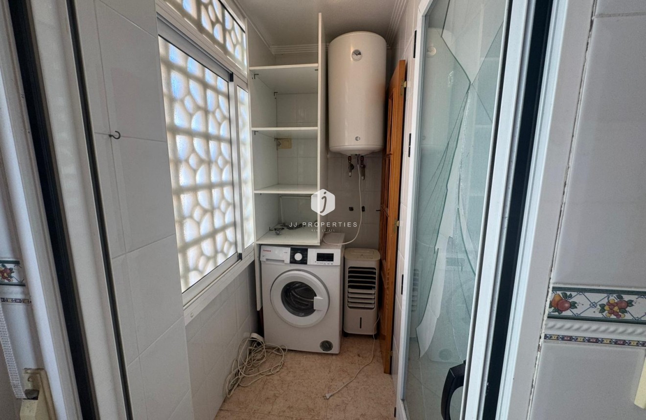 Z drugiej ręki - Mieszkanie w bloku -
Torrevieja - Costa Blanca