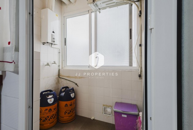 Z drugiej ręki - Mieszkanie w bloku -
Torrevieja - Costa Blanca