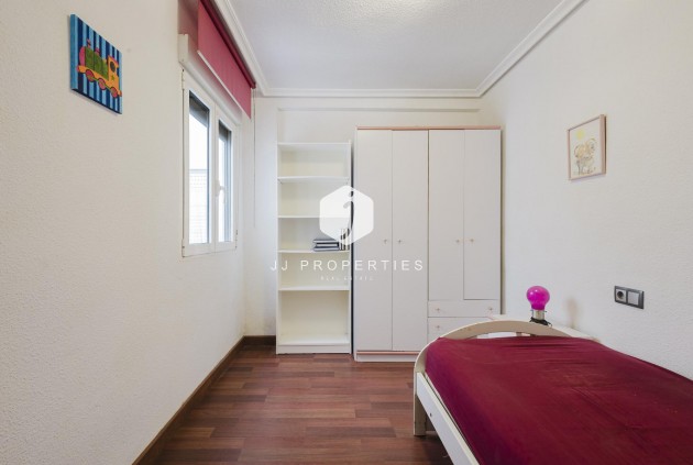 Z drugiej ręki - Mieszkanie w bloku -
Torrevieja - Costa Blanca