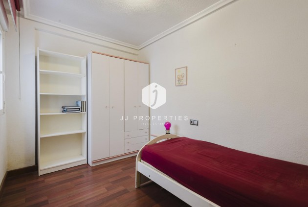 Z drugiej ręki - Mieszkanie w bloku -
Torrevieja - Costa Blanca