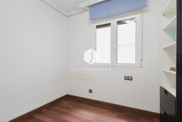 Z drugiej ręki - Mieszkanie w bloku -
Torrevieja - Costa Blanca