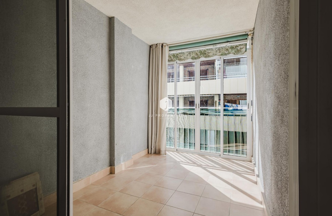 Z drugiej ręki - Mieszkanie w bloku -
Torrevieja - Costa Blanca