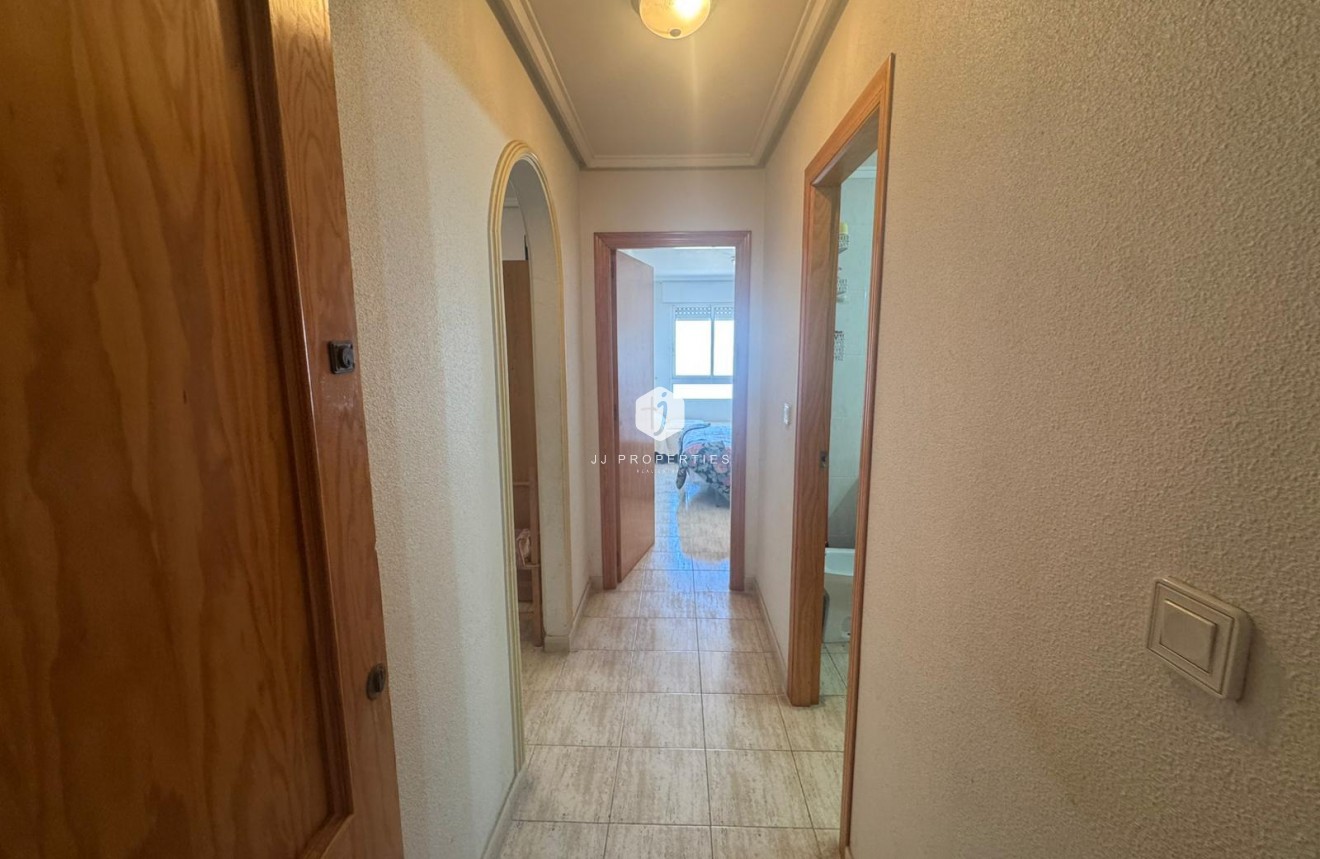 Z drugiej ręki - Mieszkanie w bloku -
Torrevieja - Costa Blanca